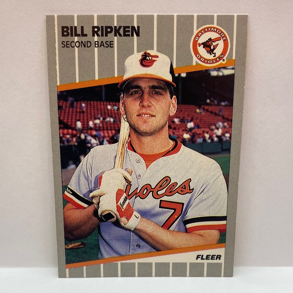 1988 Fleer Billy Ripken Orioles Black Box on Knob of Bat #616 (085)
